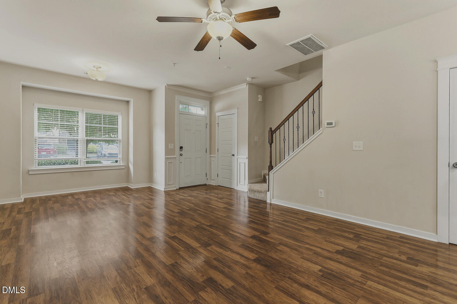 7829 Allscott Way Raleigh, NC 27612 - Photo 6 of 12 Living Roon
