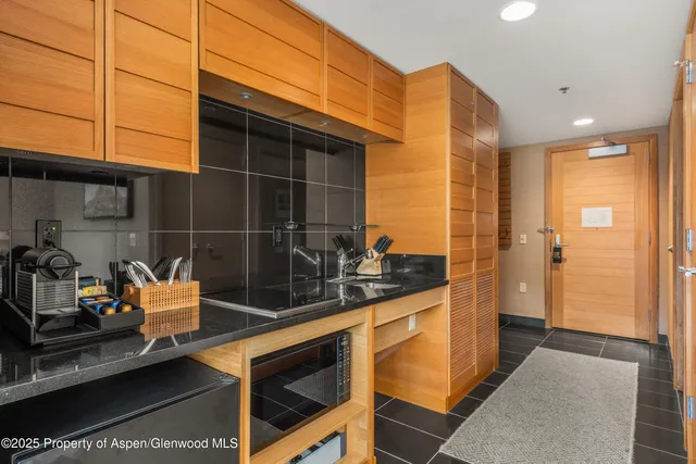 $795,000 | 130 Wood Road, Unit 803, Snowmass Village, CO 81615