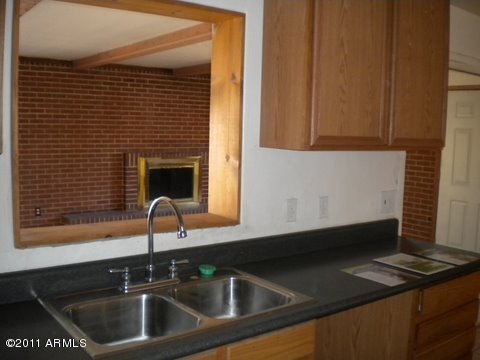 3430 East Granada Road Phoenix, AZ 85008 - Photo 4 of 15 KITCHEN