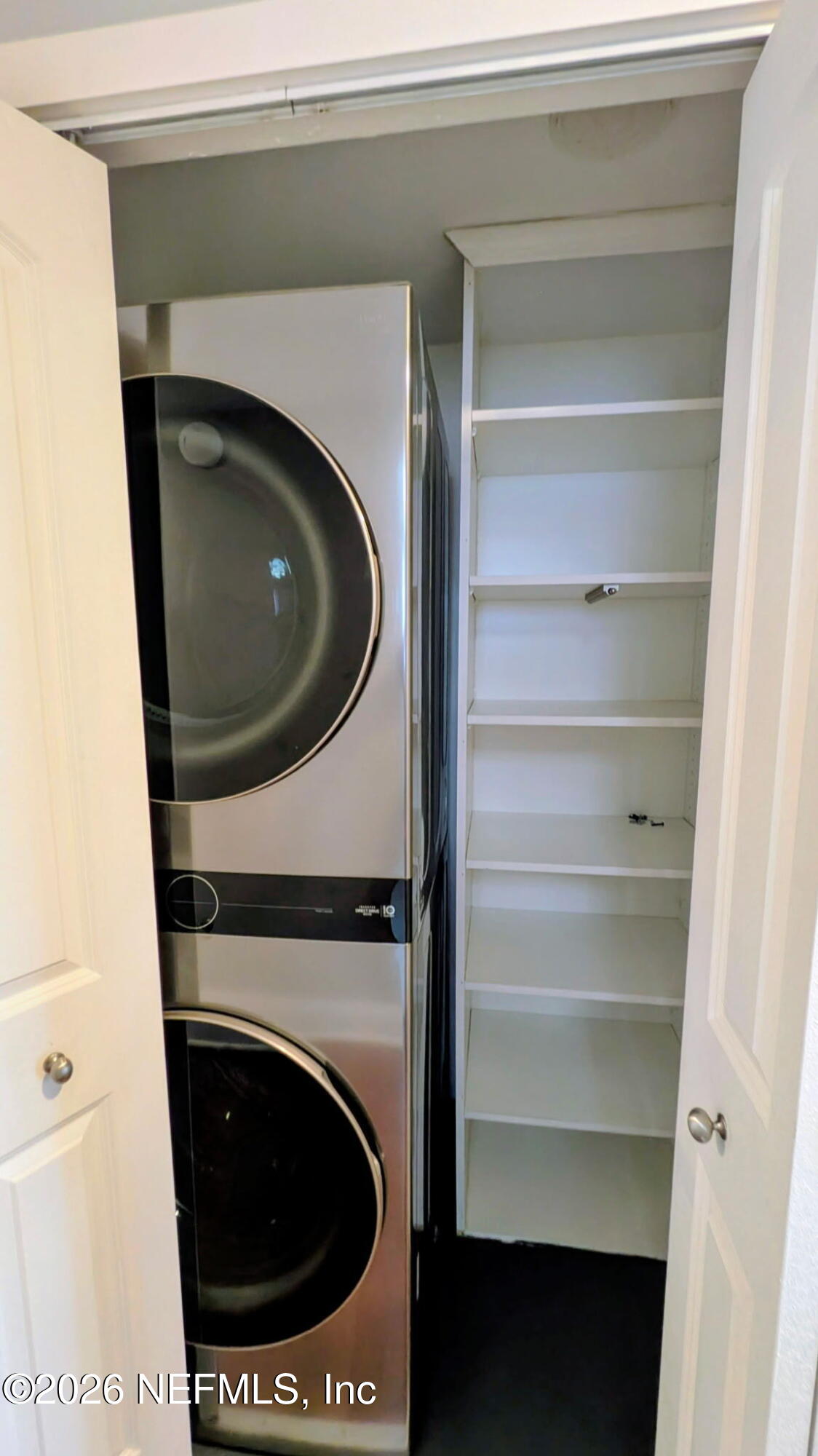 1218 Dancy Street Jacksonville, FL 32205 - Photo 9 of 19 a utility room with washing machine