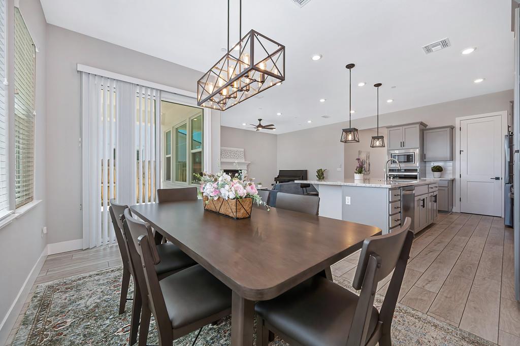 5033 Misty Ridge Drive Roseville, CA 95747 - Photo 12 of 37