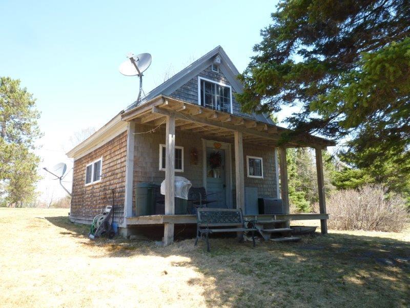 16-21 Lake Parlin Farm Road Jackman, ME 04945 - Photo 4 of 18 Front Cottage