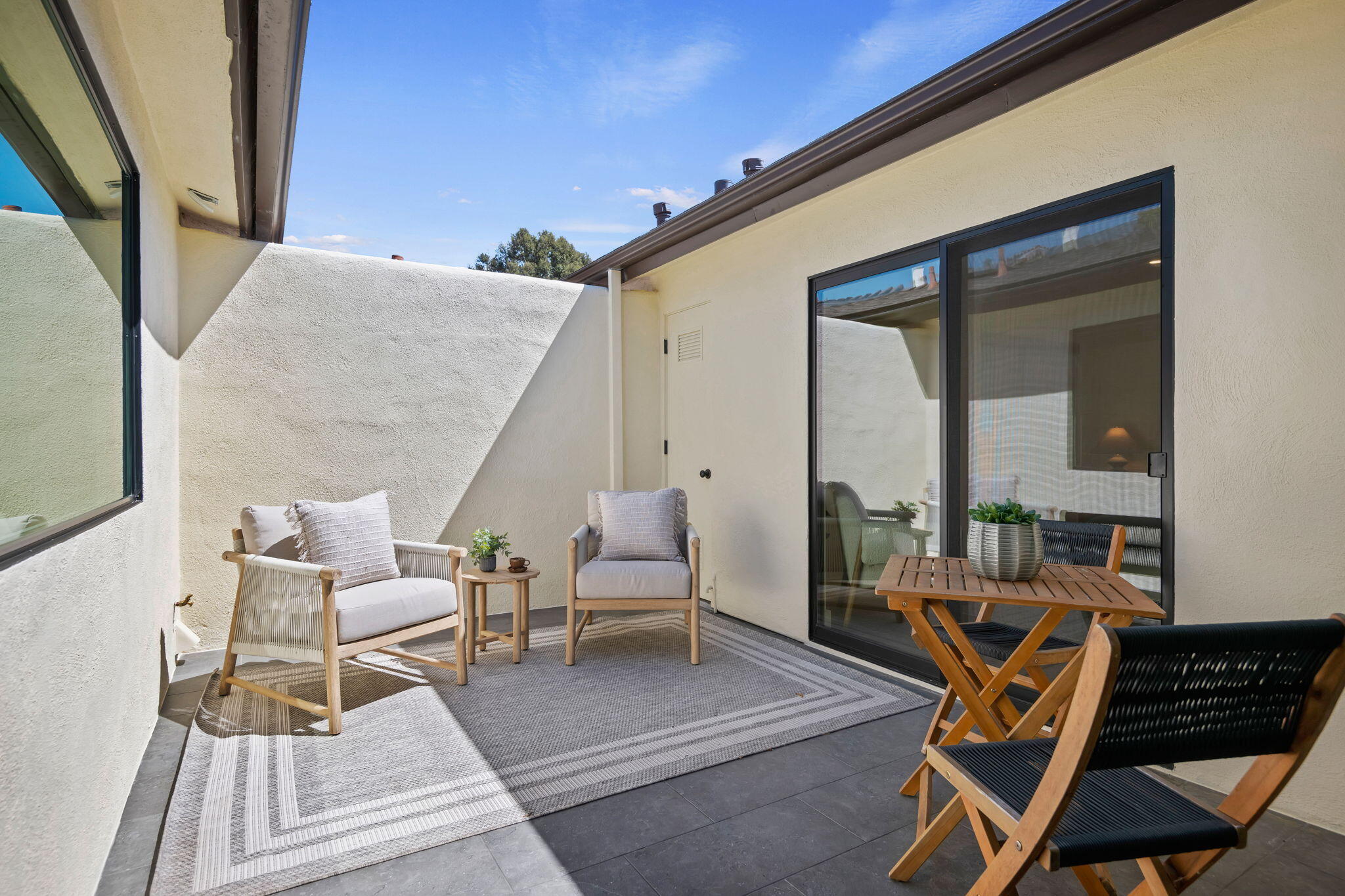 899 Cieneguitas Road Santa Barbara, CA 93110 - Photo 14 of 28 14 - Patio