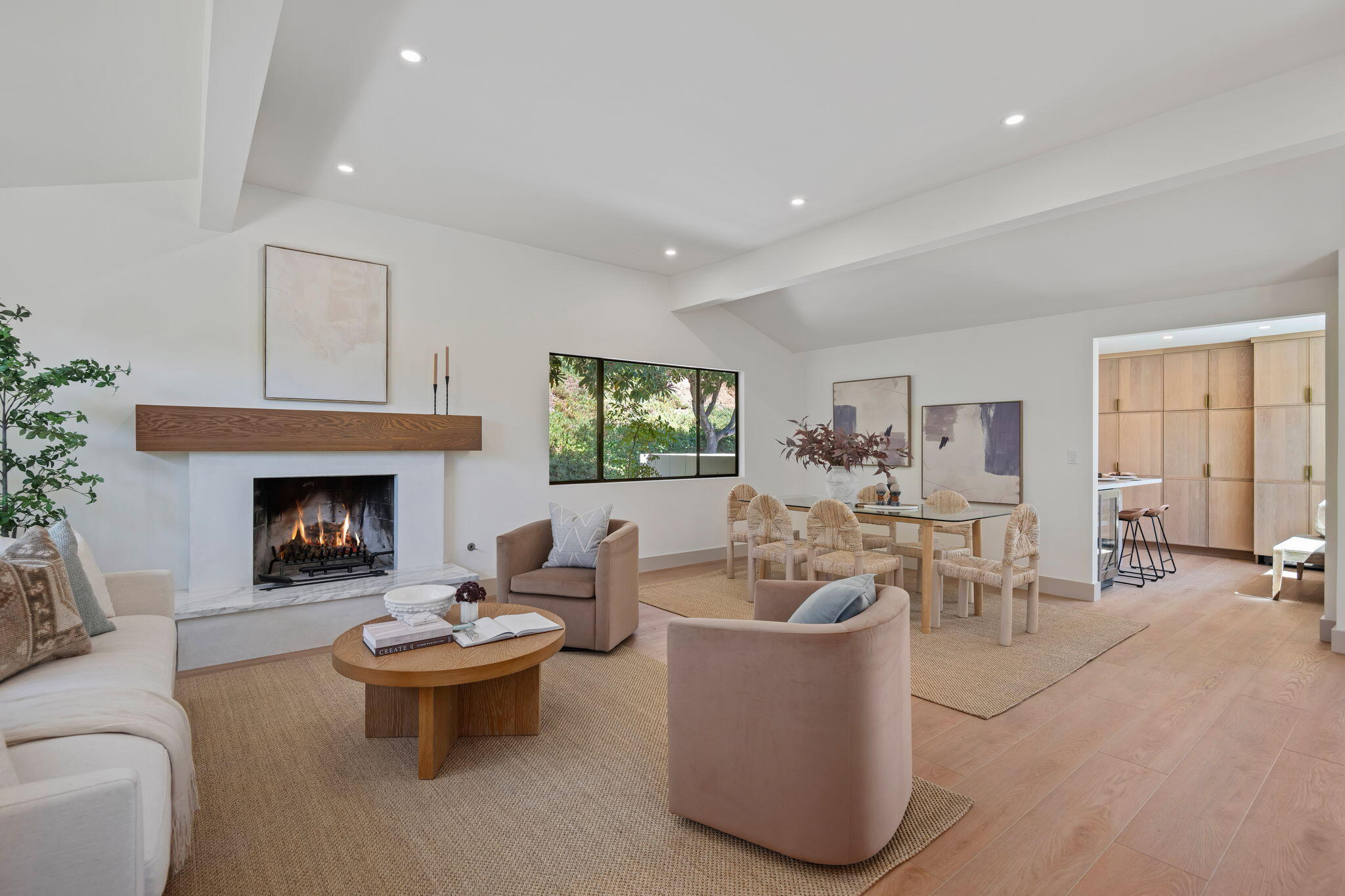 899 Cieneguitas Road Santa Barbara, CA 93110 - Photo 5 of 28 05 - Living Room