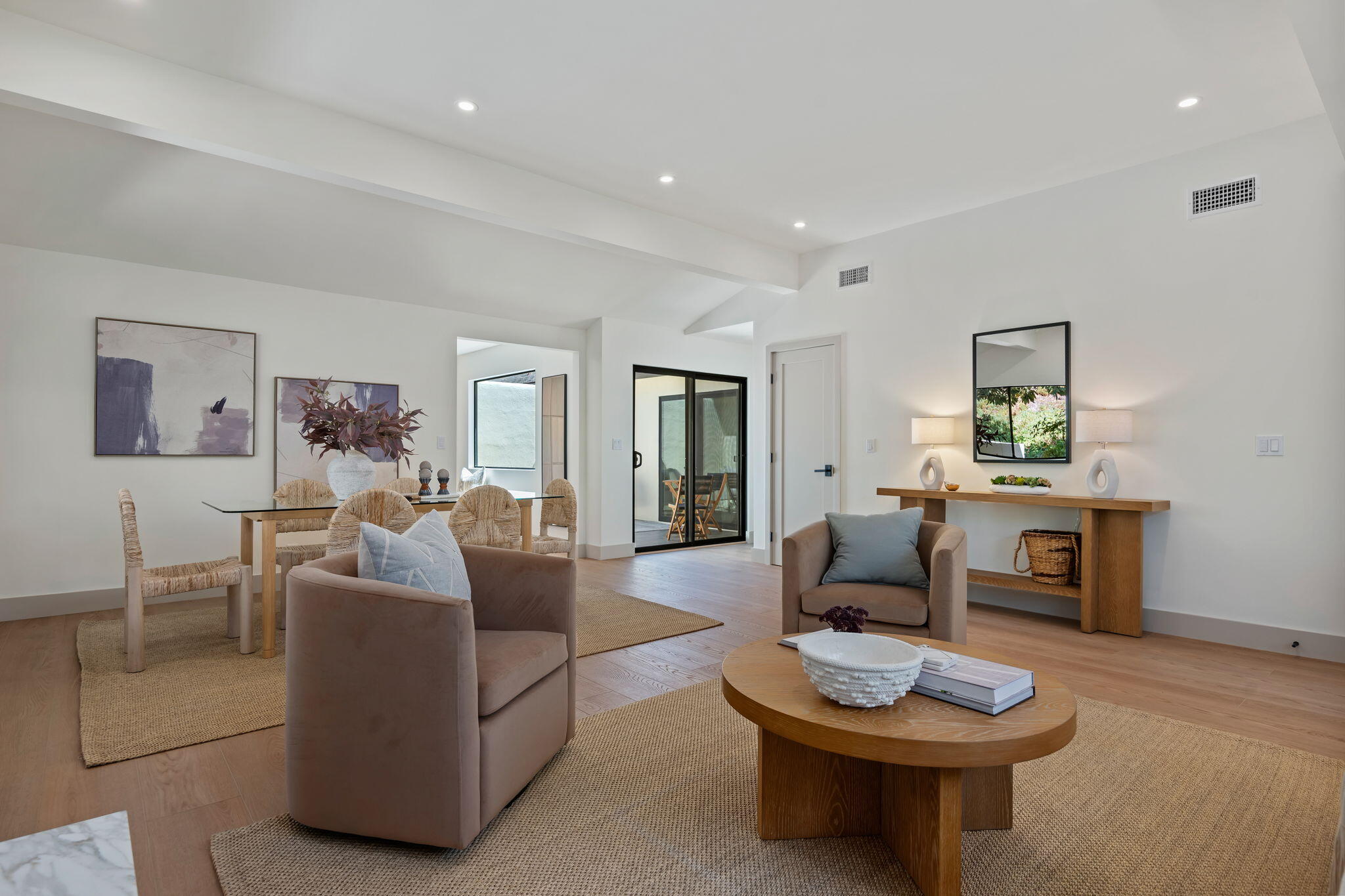 899 Cieneguitas Road Santa Barbara, CA 93110 - Photo 8 of 28 08 - Living Room