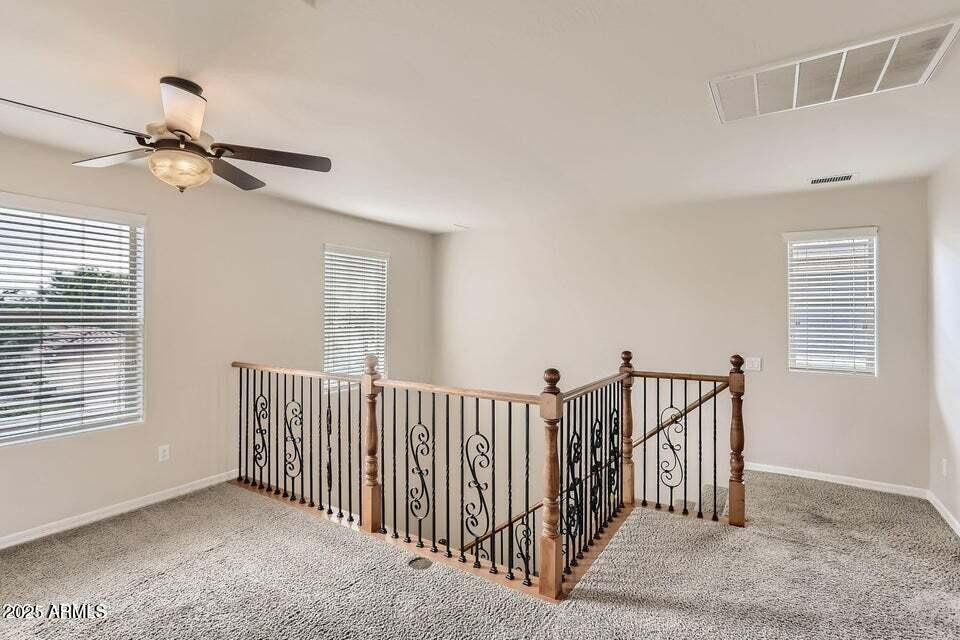 2039 West Kathleen Road Phoenix, AZ 85023 - Photo 25 of 33 a view of hallway with windows