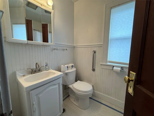 $1,500 | 23 Linden Street, Unit RIGHT (SECOND FL), Binghamton, NY 13901