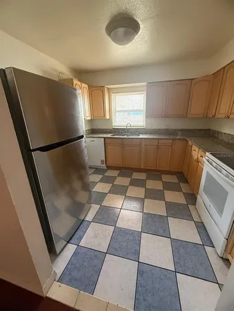 $2,500 | 4913 East Liberty Street, Tampa, FL 33617