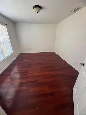 $2,500 | 4913 East Liberty Street, Tampa, FL 33617