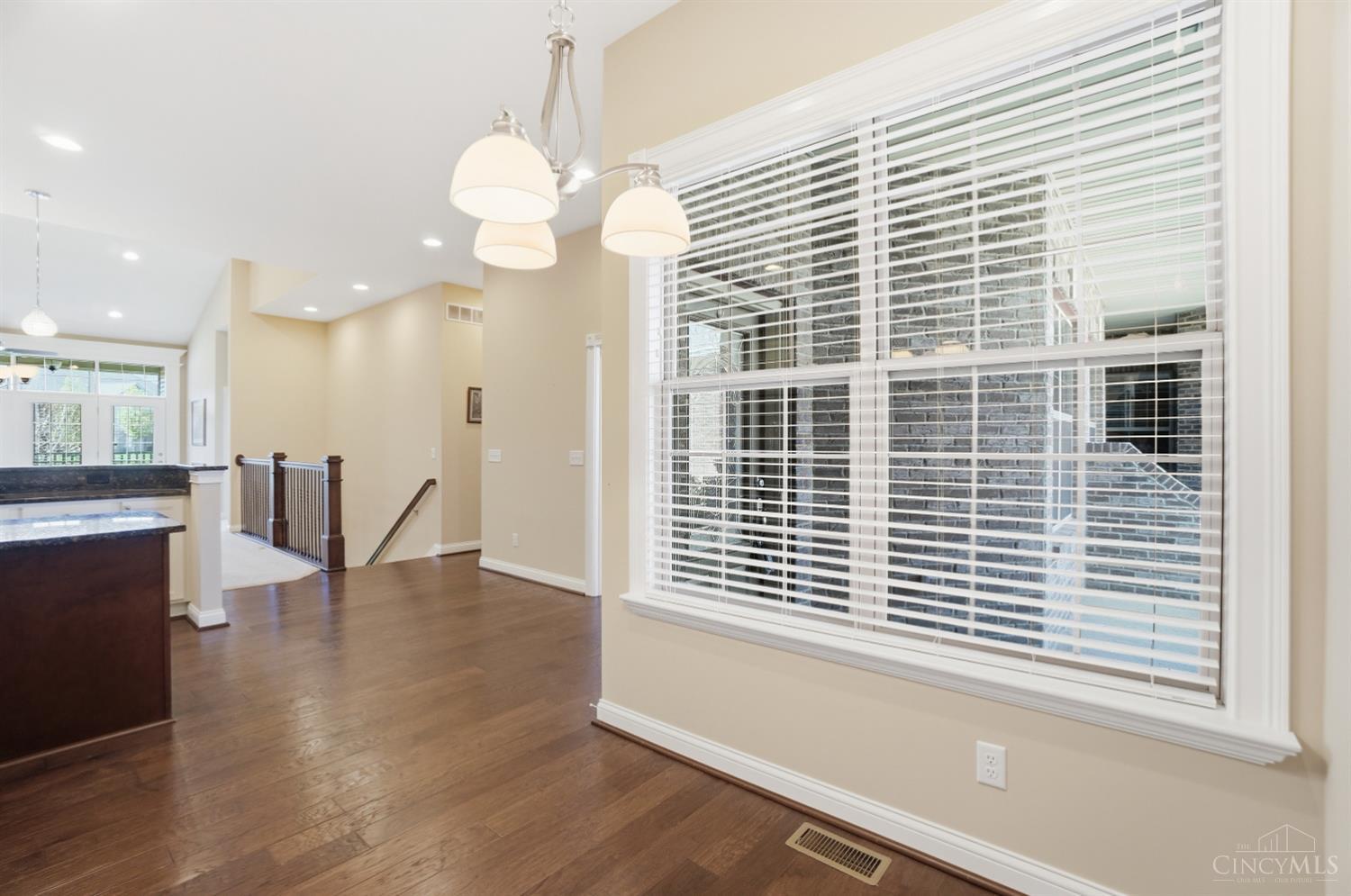 5795 Springview Circle Mason, OH 45040 - Photo 18 of 61