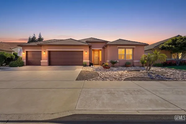 $549,900 | Undisclosed Address, Tulare, CA 93274