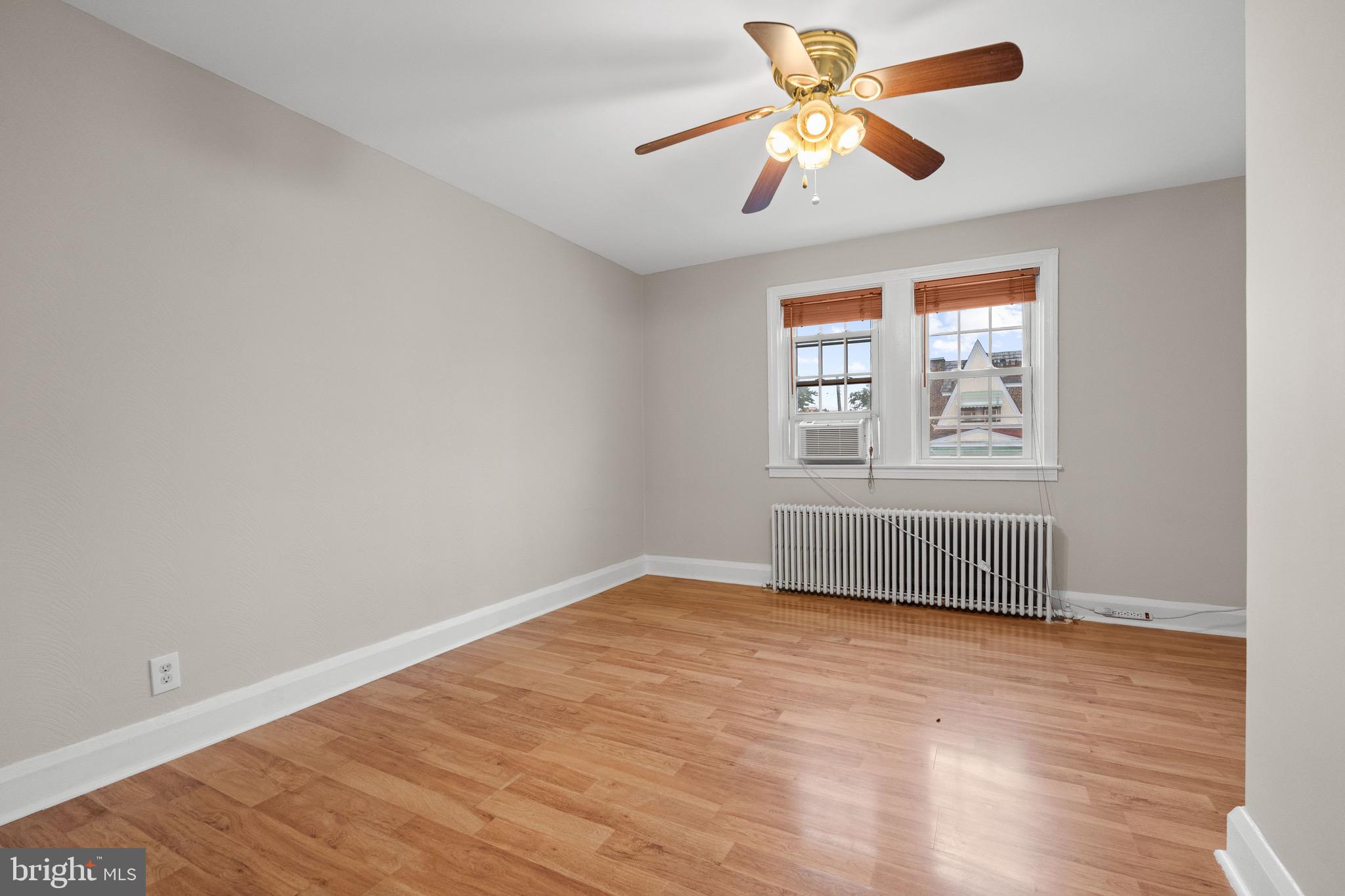 3700 Woodridge Road Baltimore, MD 21229 - Photo 11 of 23