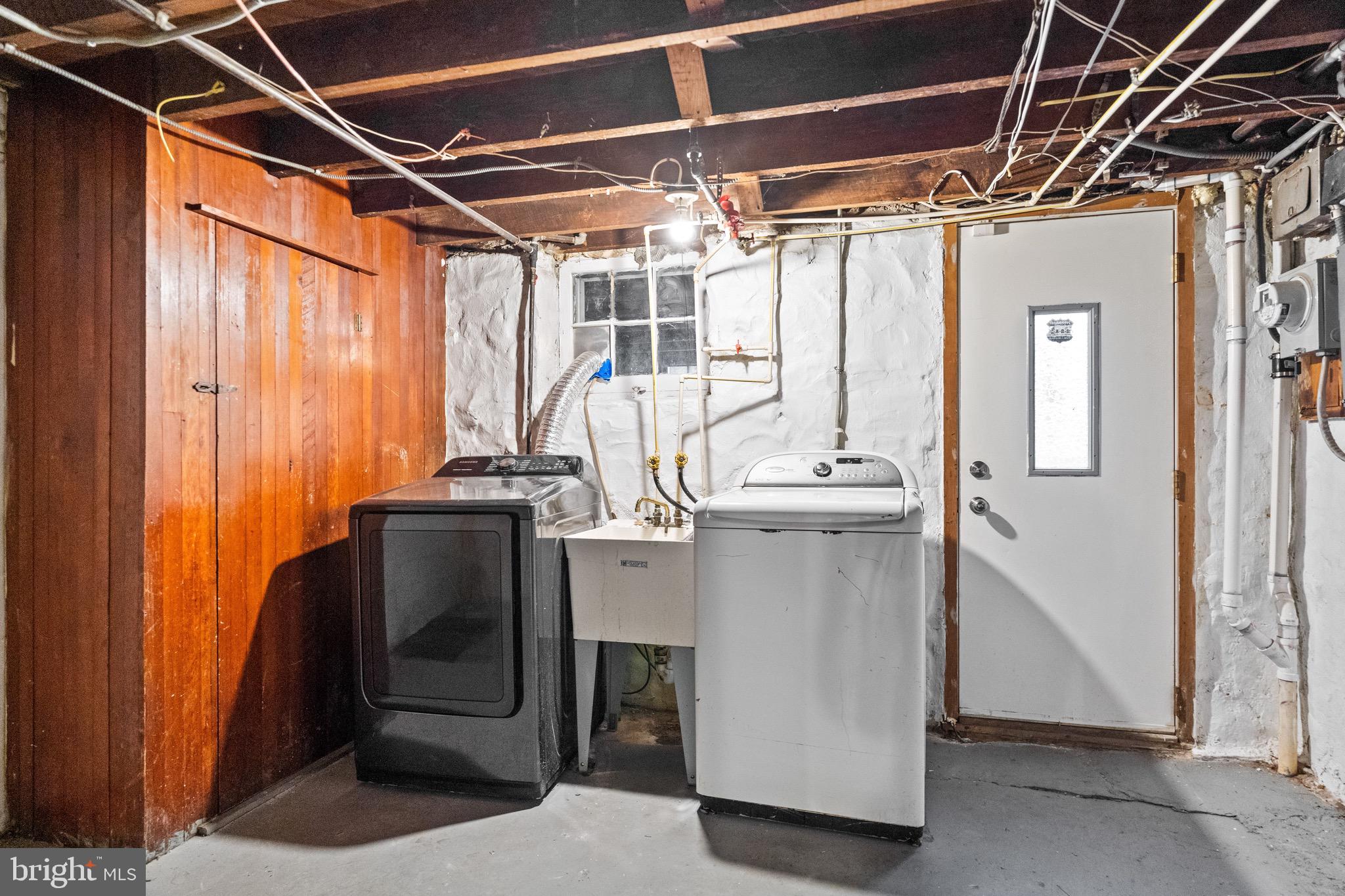 3700 Woodridge Road Baltimore, MD 21229 - Photo 21 of 23