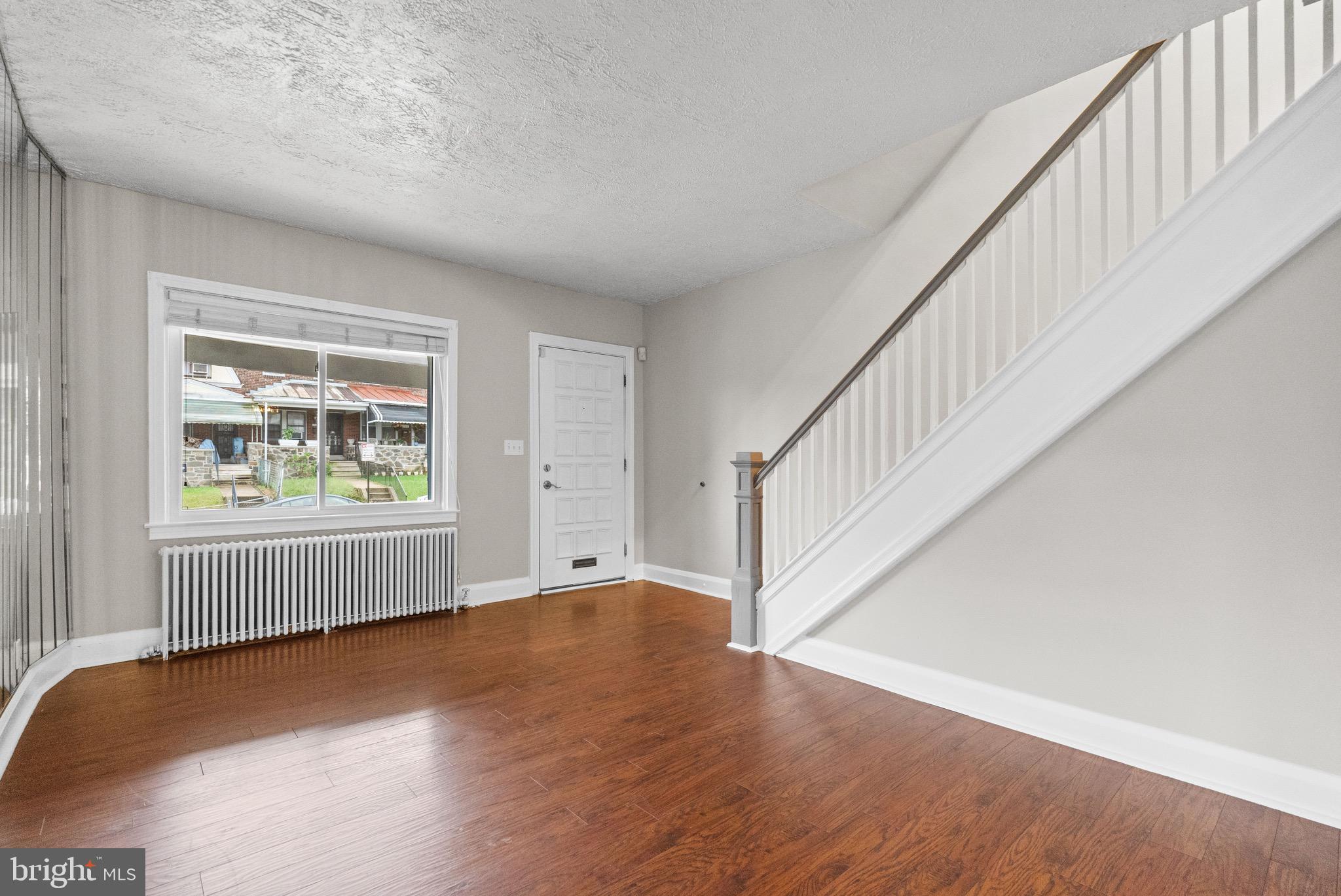 3700 Woodridge Road Baltimore, MD 21229 - Photo 3 of 23