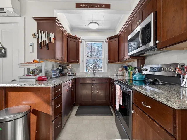 $1,000,000 | 320 Washington Street, Winchester, MA 01890