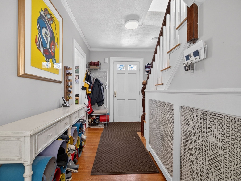 320 Washington Street Winchester, MA 01890 - Photo 3 of 35