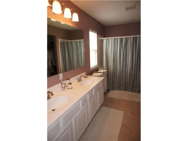 15050 Rutherford Drive Westfield, IN 46074 - Photo 14 of 24 Gallery Image 14