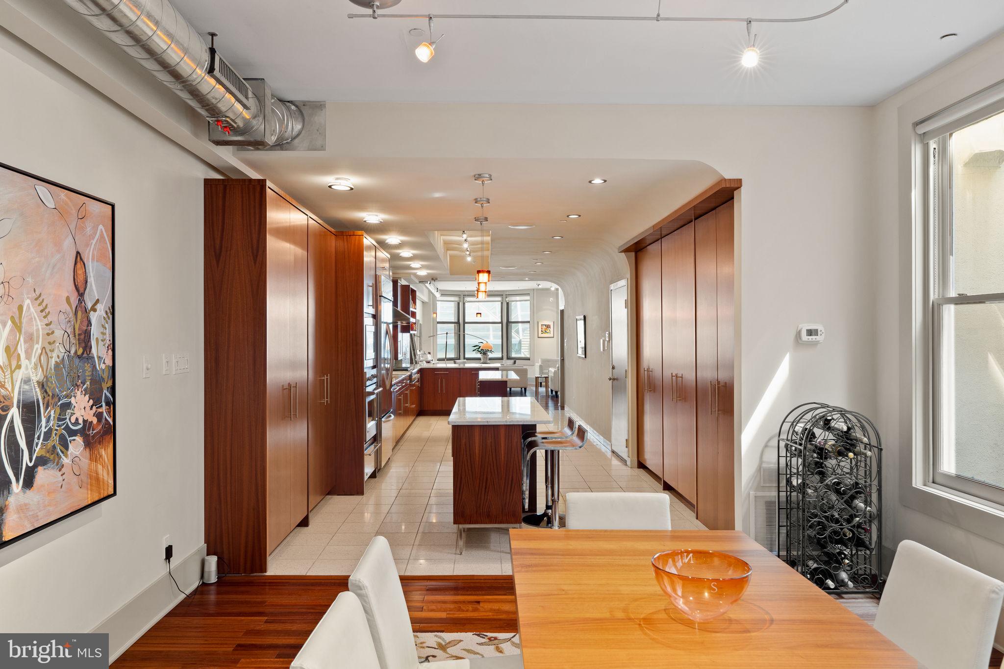 1606 Chestnut Street, Unit 2 Philadelphia, PA 19103 - Photo 24 of 60