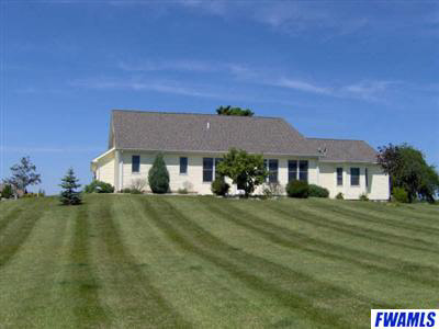 16730 Madden Road Churubusco, IN 46723 - Photo 2 of 9