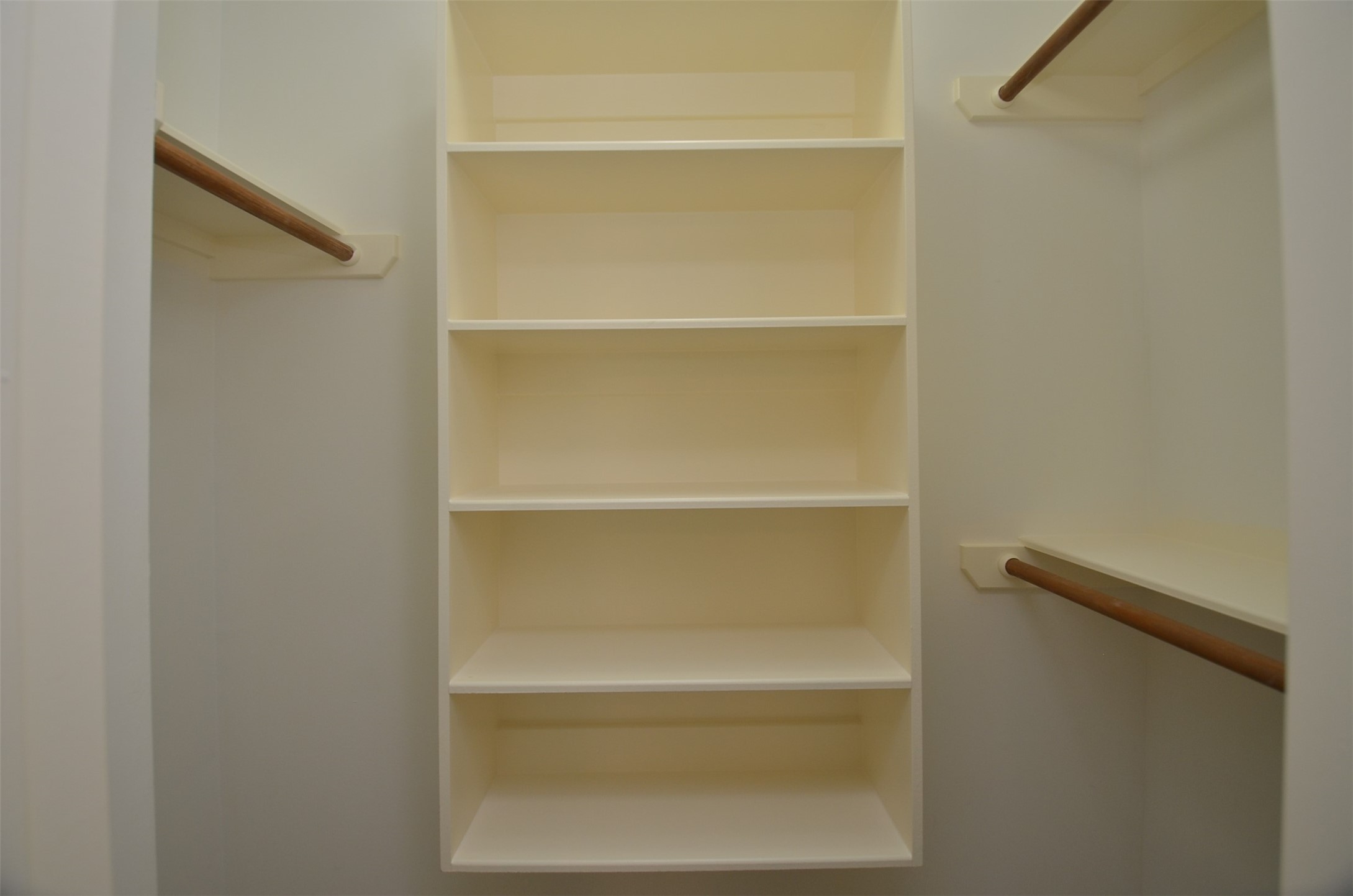 4916 Inker Street Houston, TX 77007 - Photo 27 of 36 ... loads of storage space in the walk-in closet!