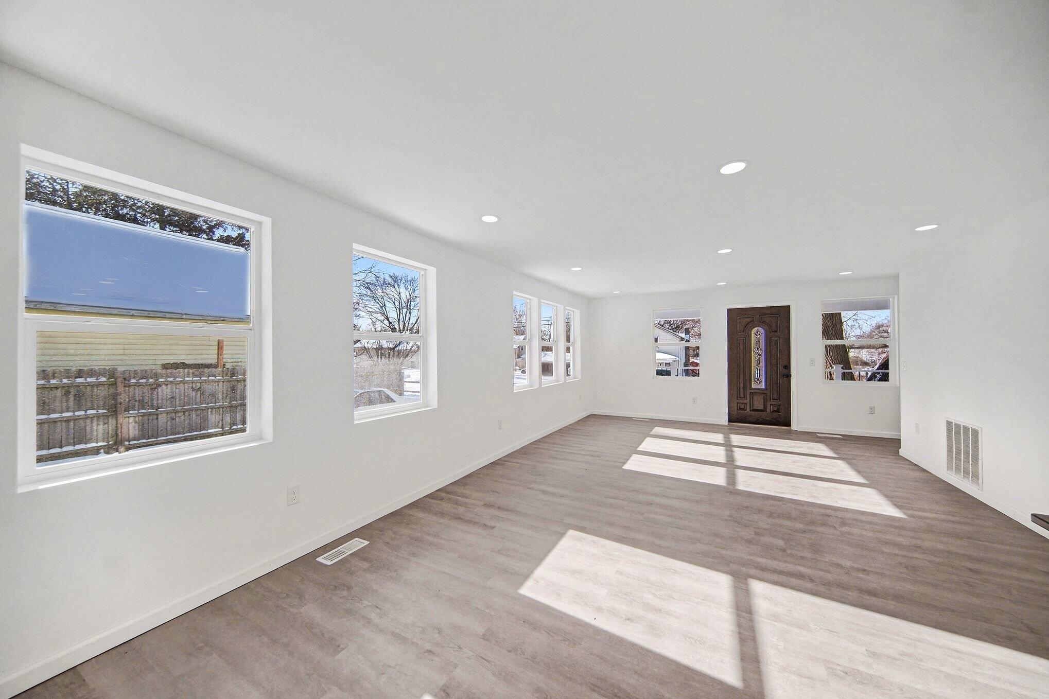 149 Mantle Avenue Jackson, MI 49202 - Photo 5 of 18 010_file_7218