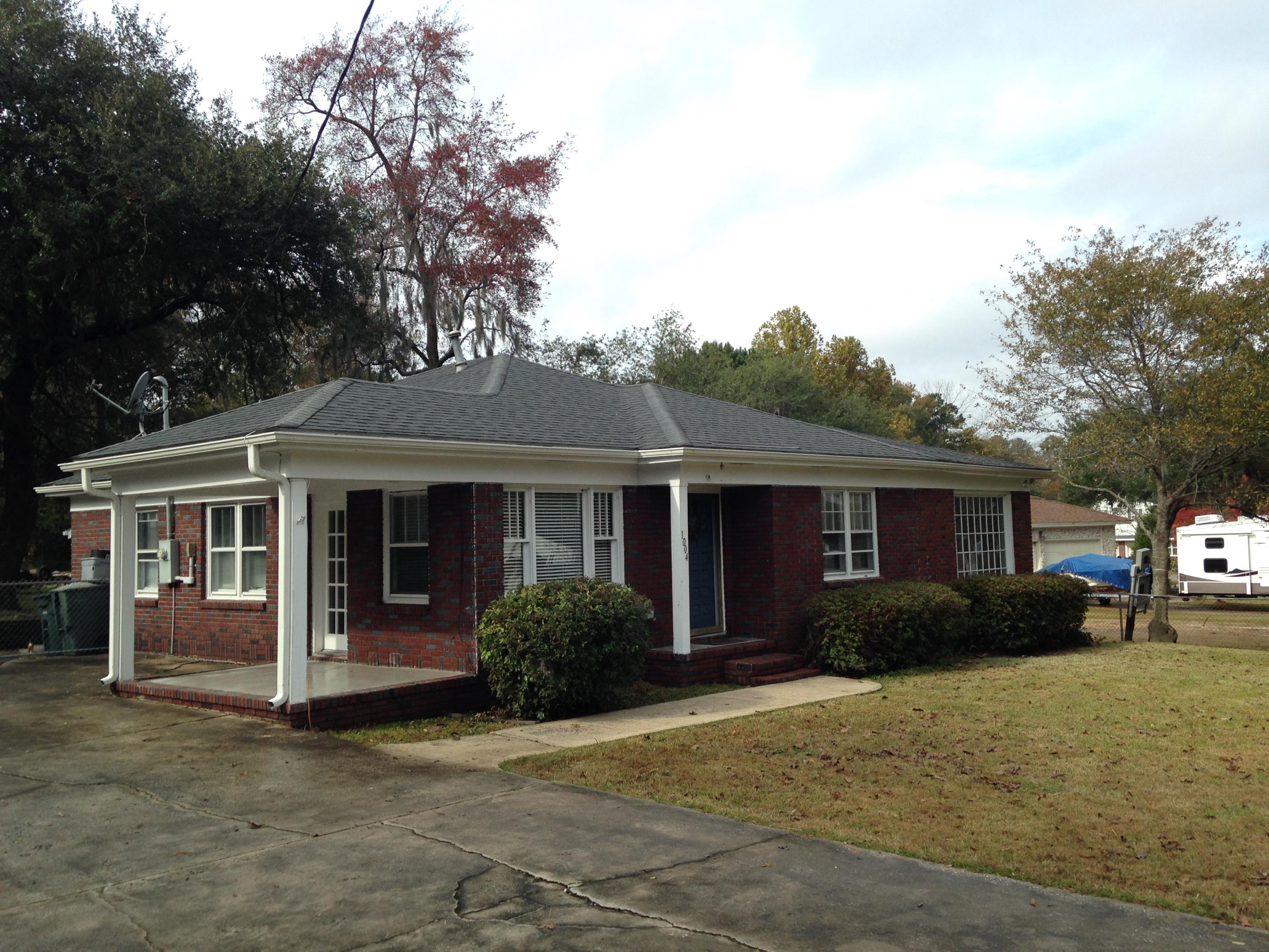 1004 Holcombe Road Hanahan, SC 29410 - Photo 34 of 37 IMG_5138