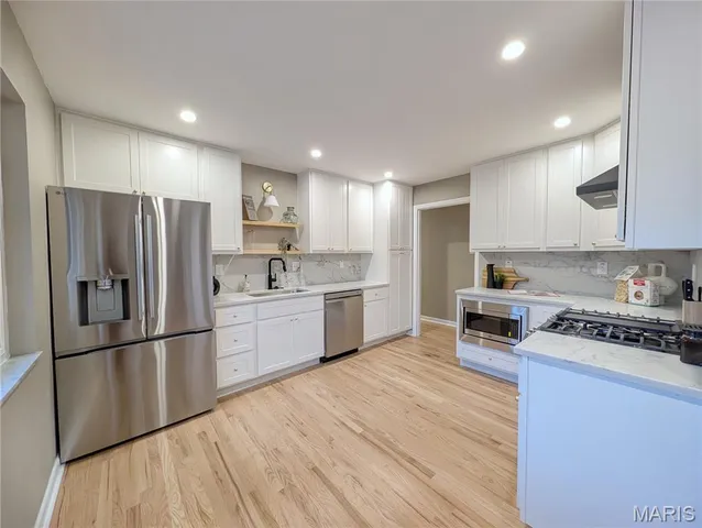 $529,900 | 7639 Capilia Drive, Crestwood, MO 63123