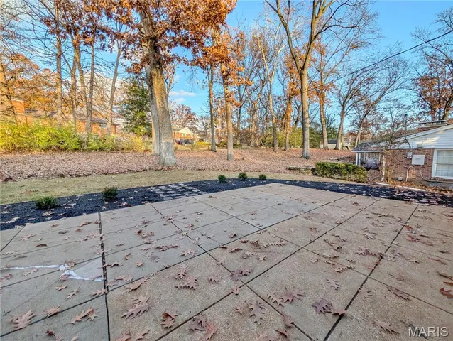 $529,900 | 7639 Capilia Drive, Crestwood, MO 63123