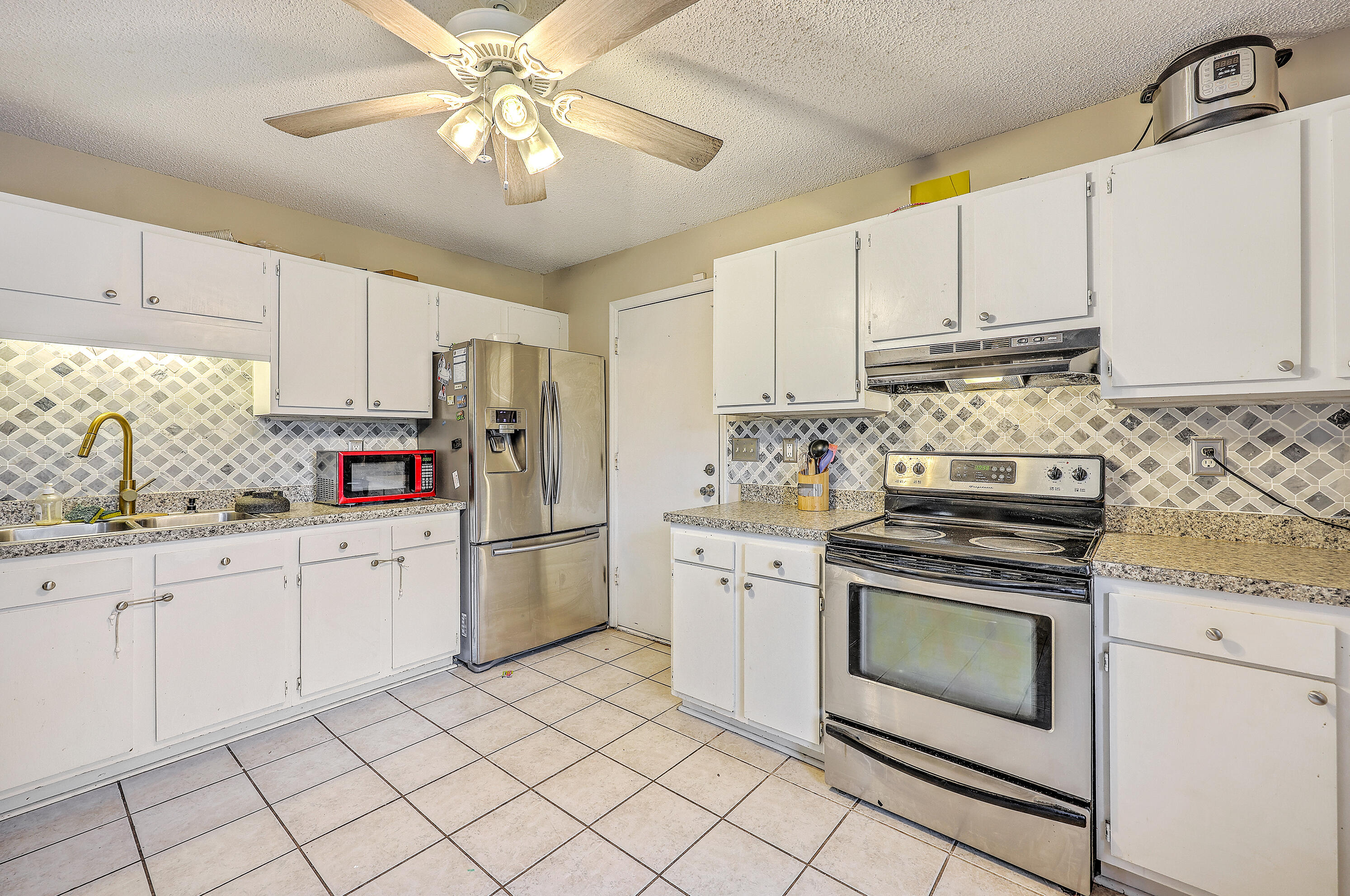 1841 Sundancer Lane Goose Creek, SC 29445 - Photo 11 of 26 ZYN_3209_10_11_12_13_14_15