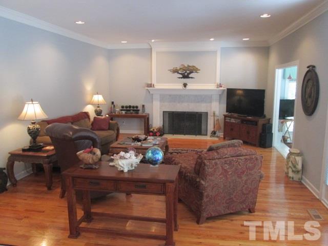 305 Medoc Lane Raleigh, NC 27615 - Photo 7 of 25