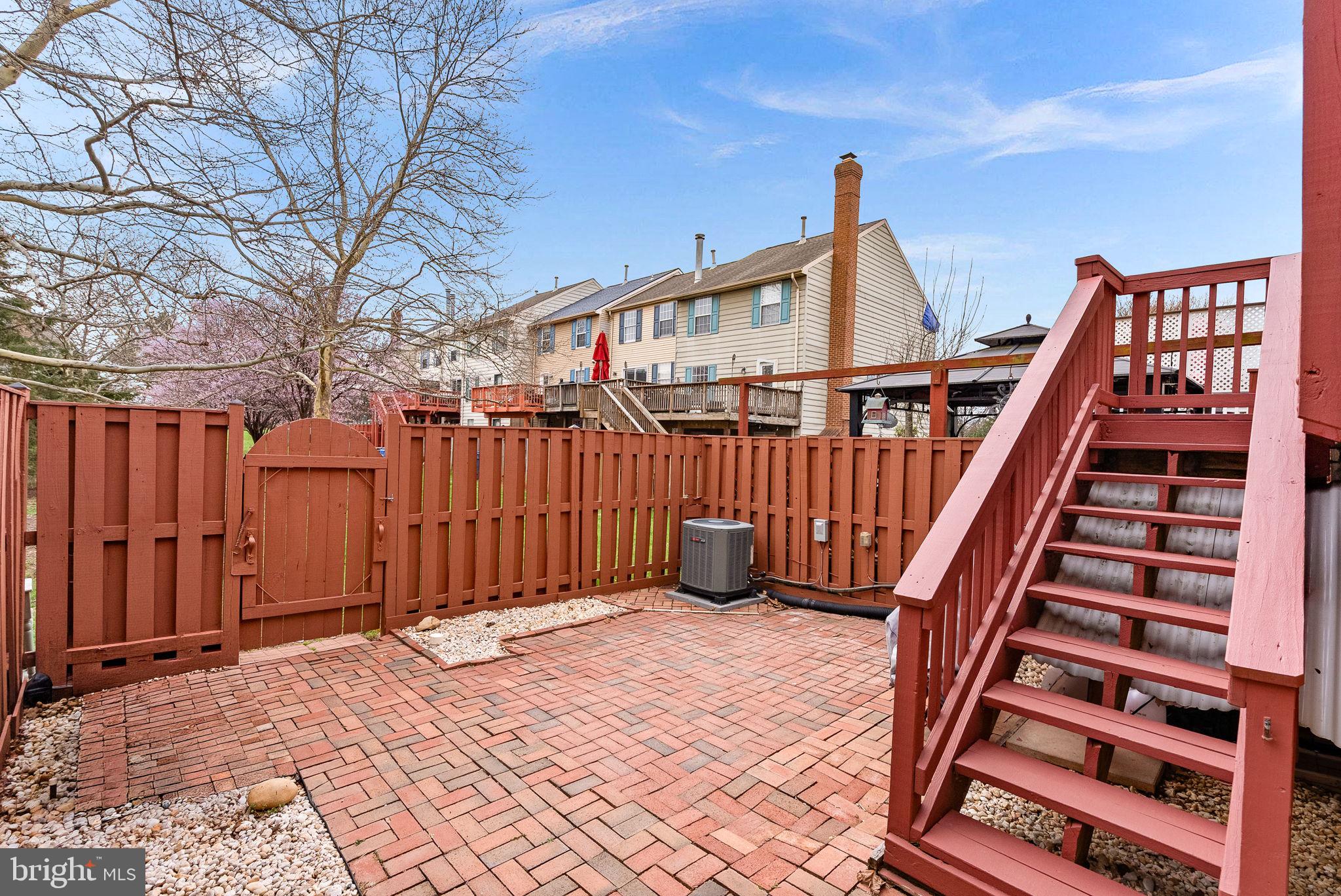 43983 Choptank Terrace Ashburn, VA 20147 - Photo 38 of 43 a view of outdoor space