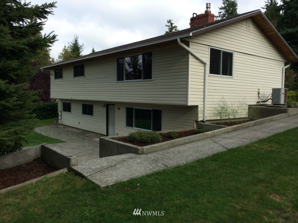 3959 Britton Road Bellingham, WA 98226 - Photo 2 of 20 Gallery Image 2