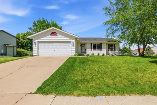 $349,900 | 626 Meadowview Lane, Marshall, WI 53559