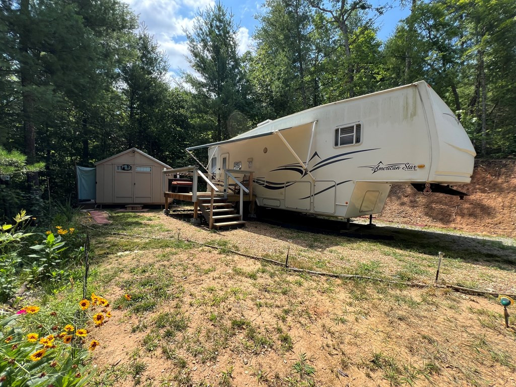 294 Pioneer Ests Road Murphy, NC 28906 - Photo 6 of 36 RV and sleeper cabin