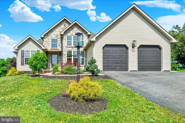 $490,000 | 558 Monarch Drive, York, PA 17403