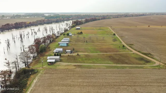 $185,000 | 232 Bungalow Lane, Tchula, MS 39169