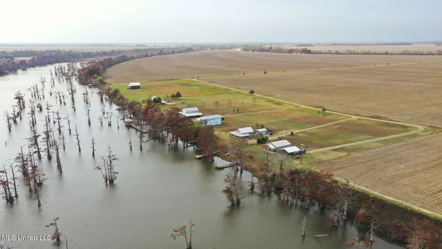 $185,000 | 232 Bungalow Lane, Tchula, MS 39169