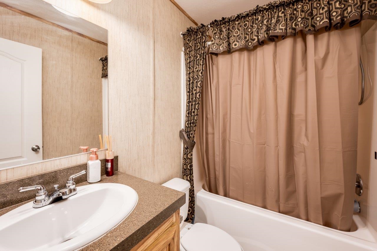 202 Salmon Falls Road Rochester, NH 03868 - Photo 14 of 33