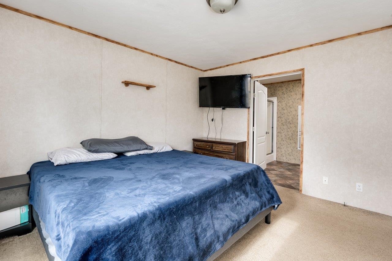 202 Salmon Falls Road Rochester, NH 03868 - Photo 8 of 33