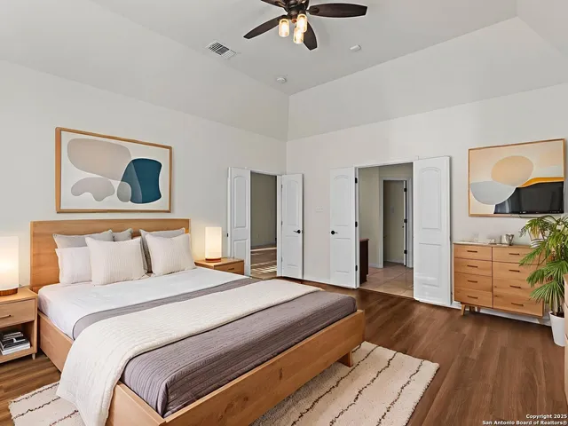 $675,000 | 837 Lakeview Trail, McQueeney, TX 78123