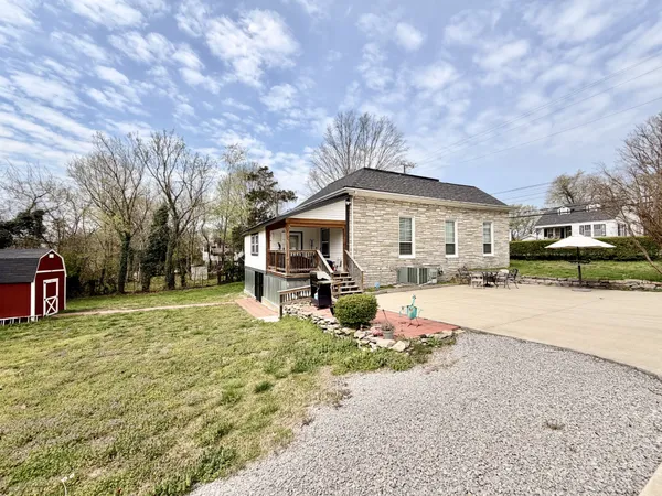 $349,000 | 525 East Washington Street, Pulaski, TN 38478
