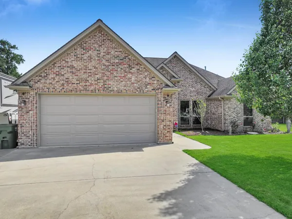 $419,900 | 10165 East Greenwood Drive, Orange, TX 77630