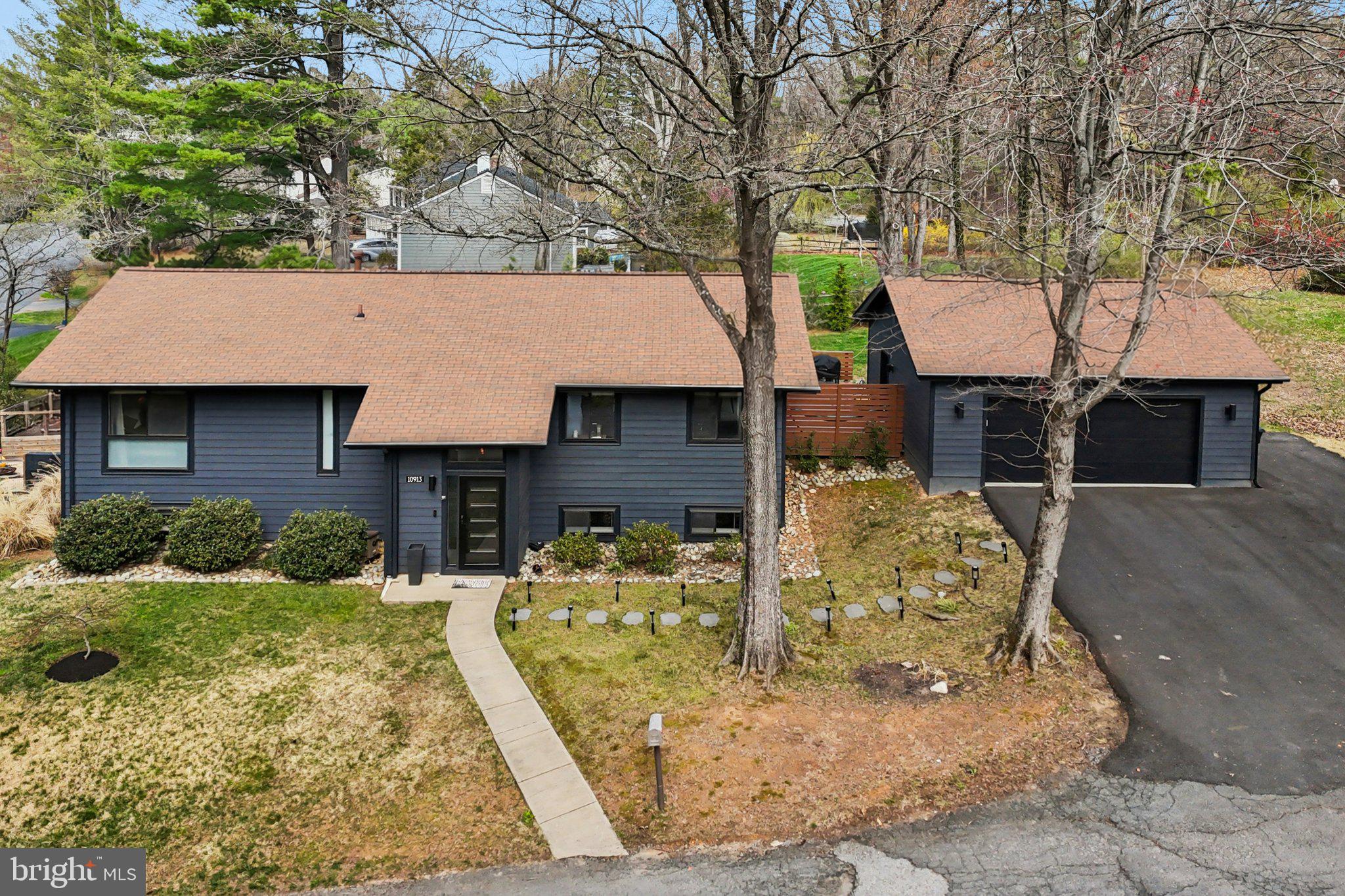 10913 Howland Drive Reston, VA 20191 - Photo 2 of 58 Gallery Image 2