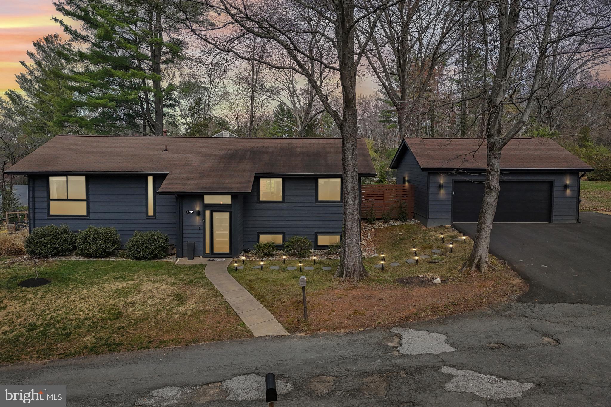 10913 Howland Drive Reston, VA 20191 - Photo 2 of 58