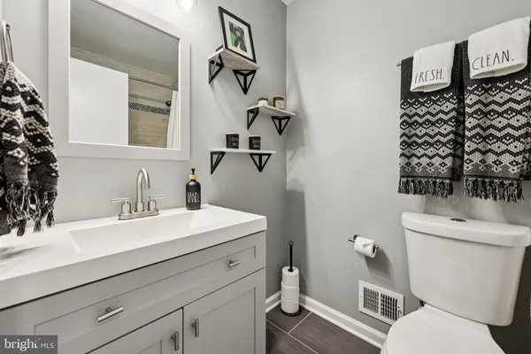 $1,050,000 | 10913 Howland Drive, Reston, VA 20191