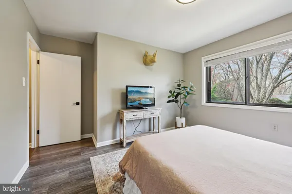 $1,050,000 | 10913 Howland Drive, Reston, VA 20191