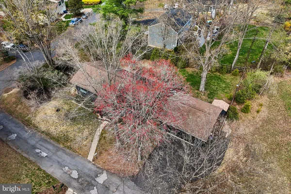 $1,050,000 | 10913 Howland Drive, Reston, VA 20191