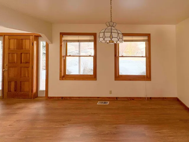 $3,500 | 920 Cherry Creek Drive, Hailey, ID 83333