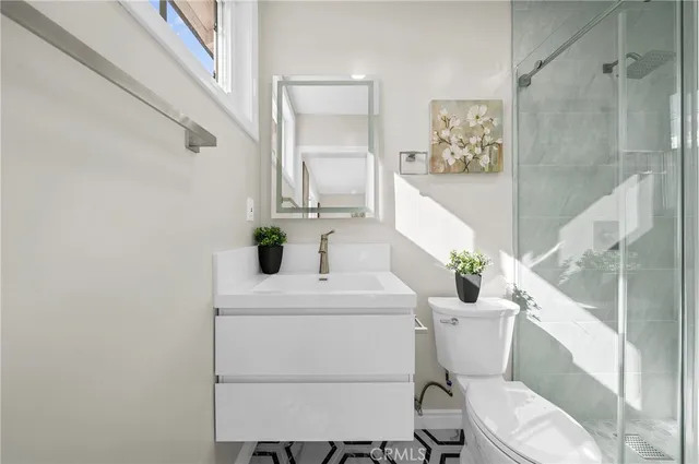 $899,000 | 922 East Edgecomb Street, Covina, CA 91724