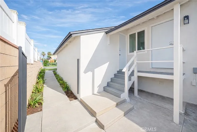 $899,000 | 922 East Edgecomb Street, Covina, CA 91724